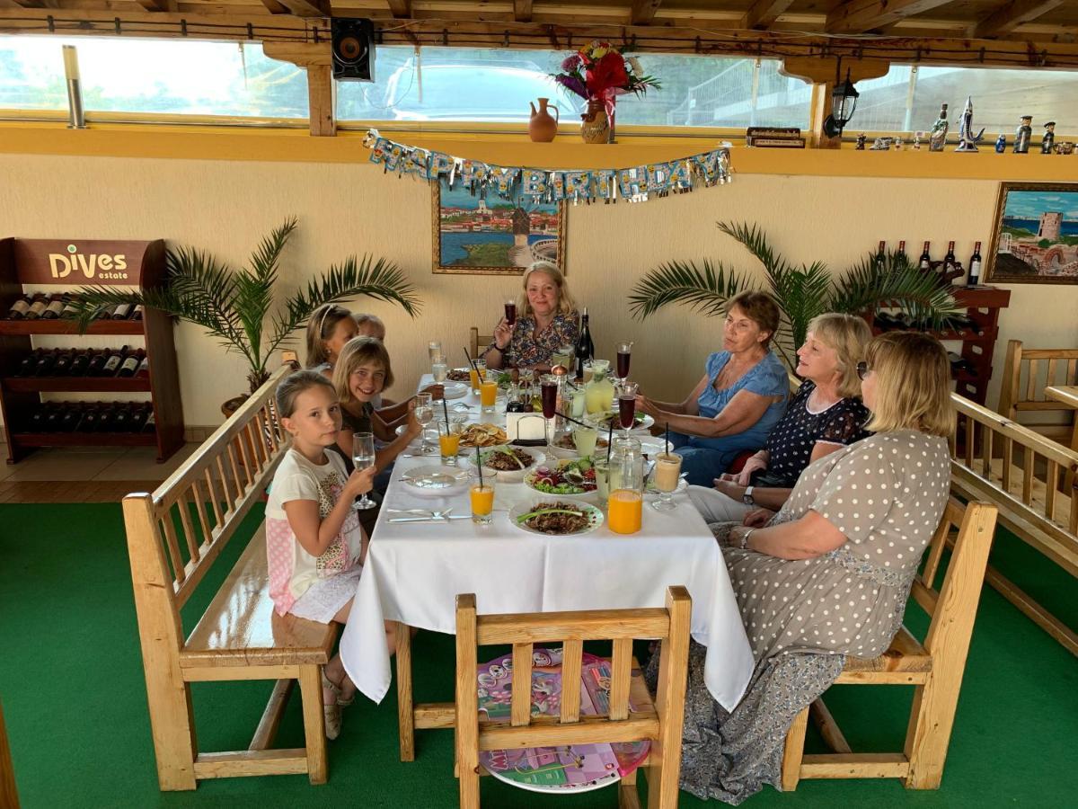 Elizabeth Beach Apartments Nesebar Esterno foto