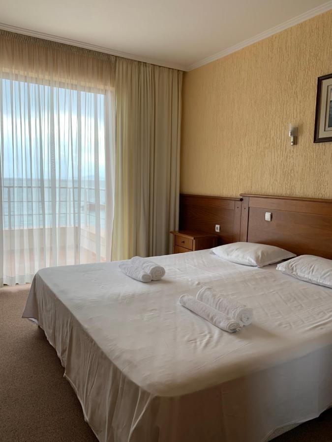 Elizabeth Beach Apartments Nesebar Esterno foto