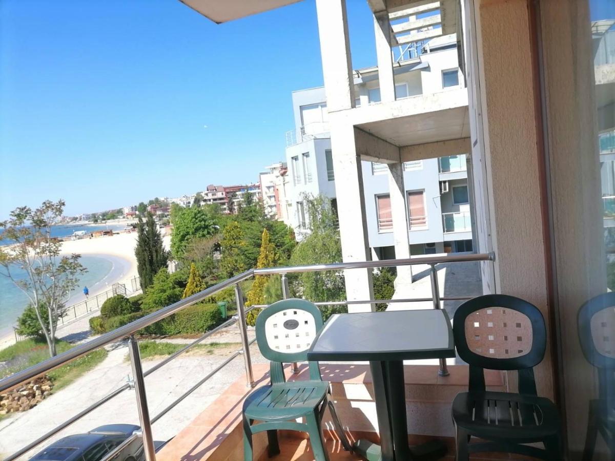 Elizabeth Beach Apartments Nesebar Esterno foto