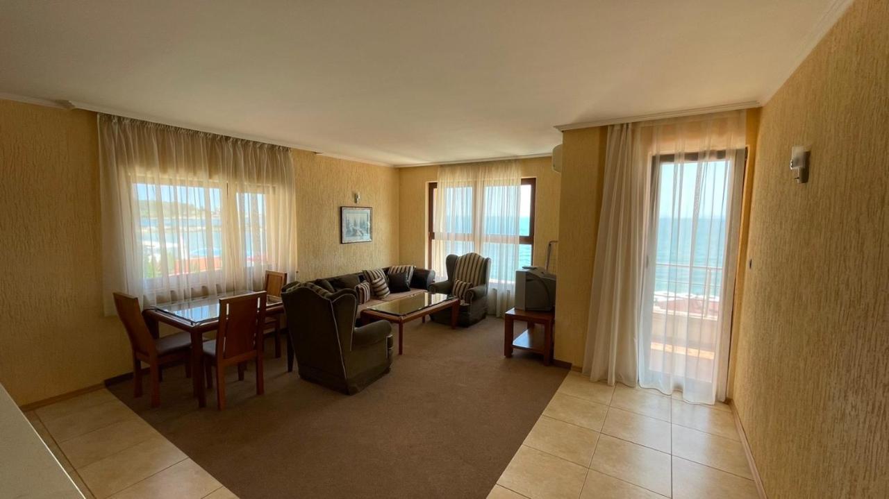 Elizabeth Beach Apartments Nesebar Esterno foto